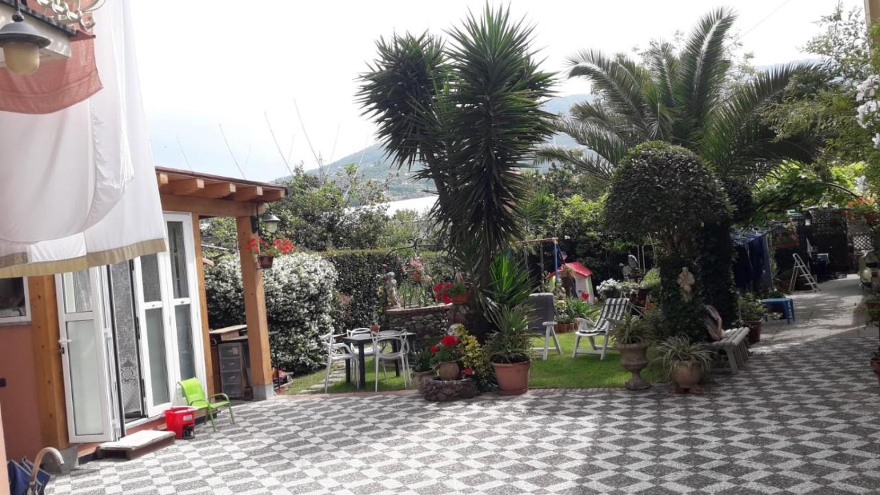 L'Angolo Di Chiavari Bagian luar foto