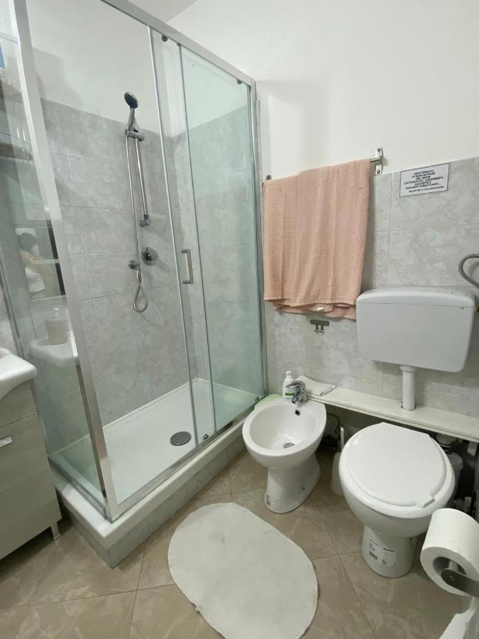 L'Angolo Di Chiavari Bagian luar foto